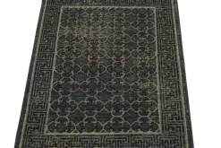 Abgenutzter Teppich im Khotan Stil mit Gittermuster in Blau & Grau von Rug&Kilim
