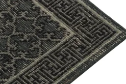 Abgenutzter Teppich im Khotan Stil mit Gittermuster in Blau & Grau von Rug&Kilim