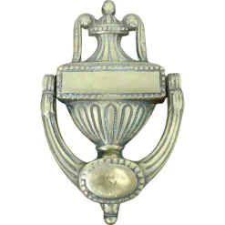 Adams Türklopfer aus Messing mit Urne, 19. Jh., 1880er