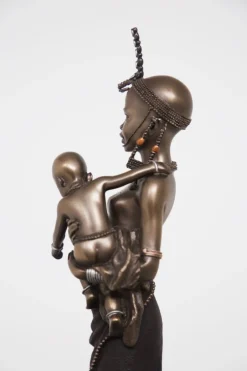 Afrikanische Statue Mama Africa Masai, Limited Edition, 2004, Harz