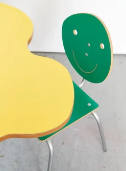 Agatha Infatil Kindertisch von Agatha Ruiz de la Prada für Amat-3, 1990er, 4er Set
