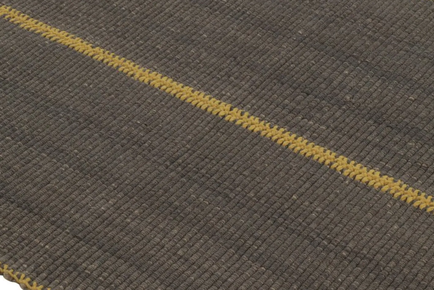 Akzent Kelim mit grau-beigen Strukturstreifen von Rug&Kilim