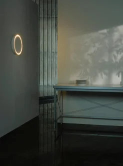 Amigo Wandlampe von Gonzalo Milá & Miguel Milá