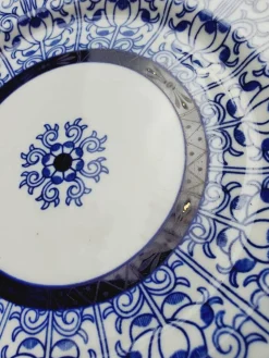 Antike Blue Lily Series Butterdose von Royal Worcester, 1881