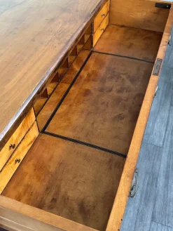 Antike deutsche Biedermeier Kommode aus Nussholz, 19. Jh