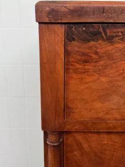 Antike deutsche Biedermeier Kommode aus Nussholz, 19. Jh