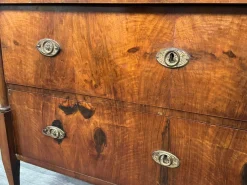 Antike deutsche Biedermeier Kommode aus Nussholz, 19. Jh