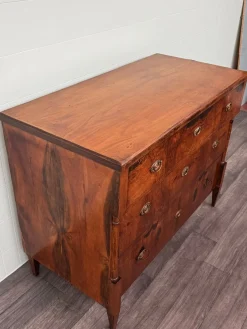 Antike deutsche Biedermeier Kommode aus Nussholz, 19. Jh