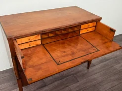 Antike deutsche Biedermeier Kommode aus Nussholz, 19. Jh