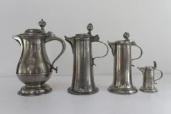 Antike deutsche Krüge aus Zinn, frühes 19. Jh., 4er Set