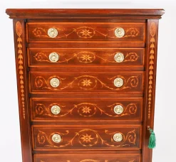 Antike edwardianische Wellington Kommode von J Shoolbred, 1900