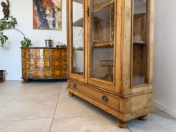 Antike Farmhaus Vitrine
