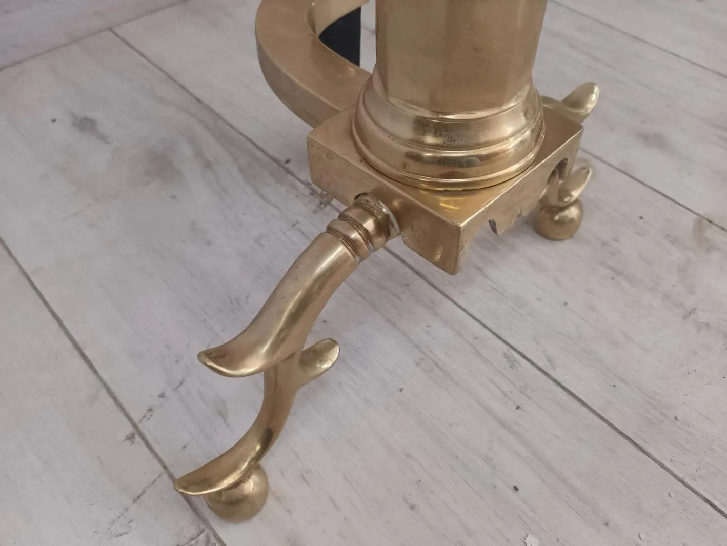 Antike Feuerhunde aus Messing, 2 . Set