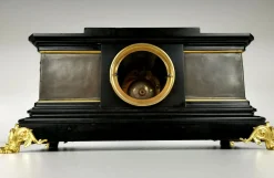 Antike französische Kaminuhr aus Bronze & Marmor von Ferdinand Barbedienne, 19. Jh