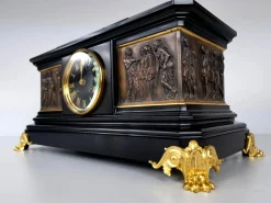 Antike französische Kaminuhr aus Bronze & Marmor von Ferdinand Barbedienne, 19. Jh