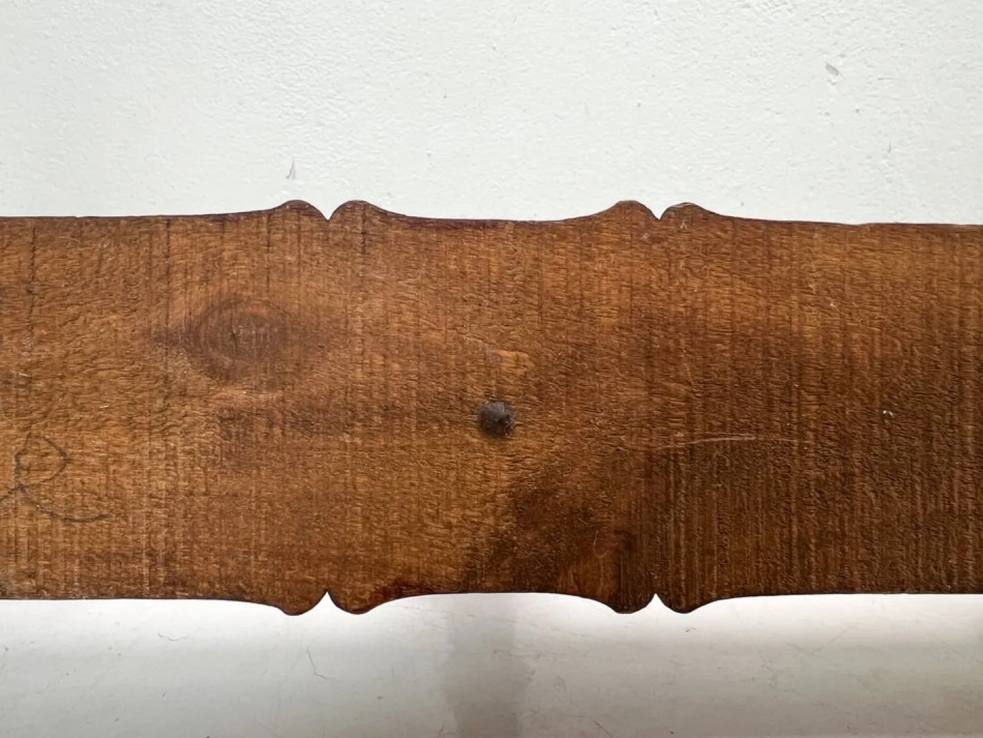 Antike französische Wandgarderobe aus Bambusimitat, 1920er