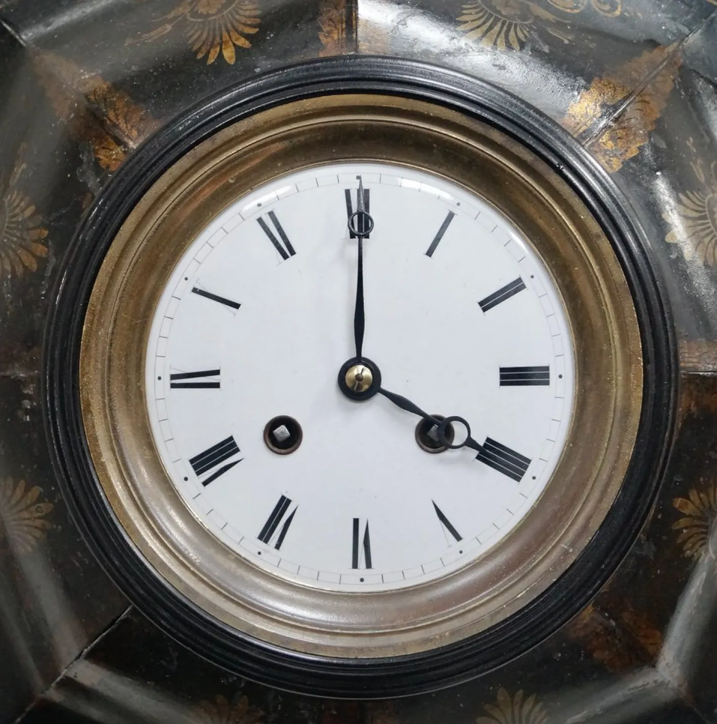 Antike französische Wanduhr von Tolewear, 1850er