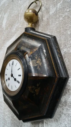 Antike französische Wanduhr von Tolewear, 1850er