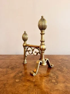 Antike georgische Feuerhunde aus Messing, 1800, 2er Set