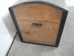 Antike Holztruhe