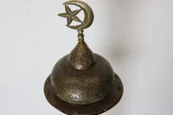 Antike islamische Syrien Stehlampe aus Messing mit handbemaltem Kamelleder Lampenschirm, 1930er