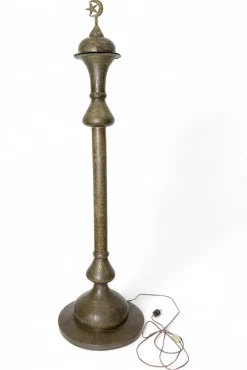 Antike islamische Syrien Stehlampe aus Messing mit handbemaltem Kamelleder Lampenschirm, 1930er