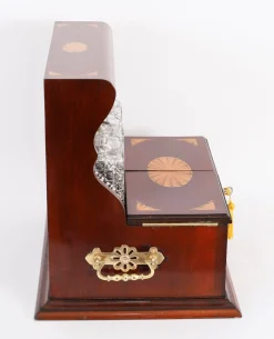 Antike Karaffe Tantalus und Spiele aus Satinholz mit drei Schliffen, 1890er, 6 . Set