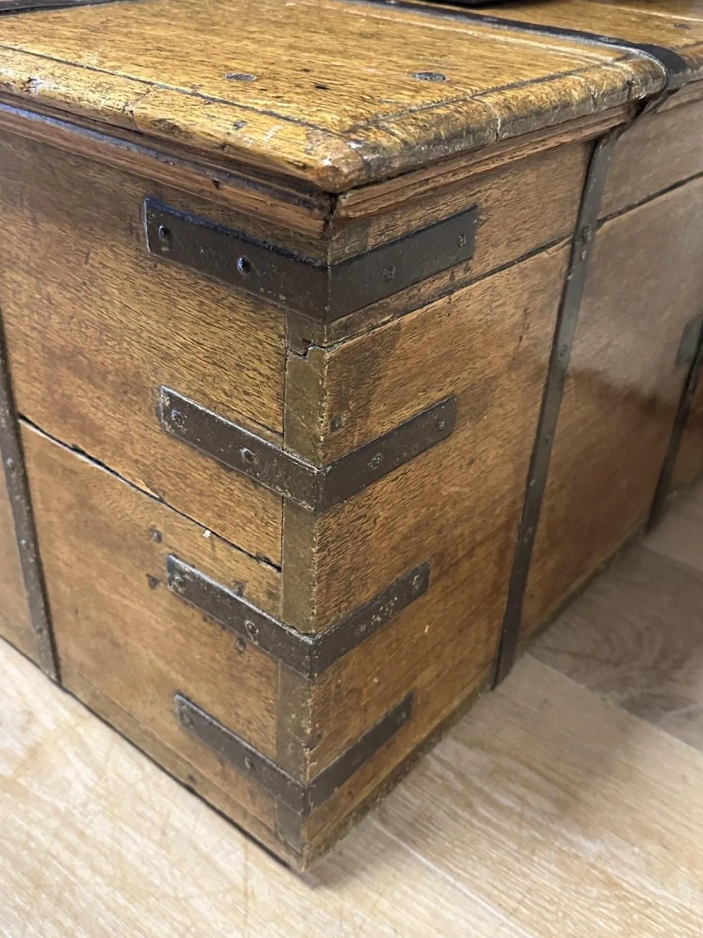 Antike Kommode aus Teak, 1840
