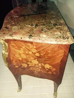 Antike Louis XV Marketerie Kommode