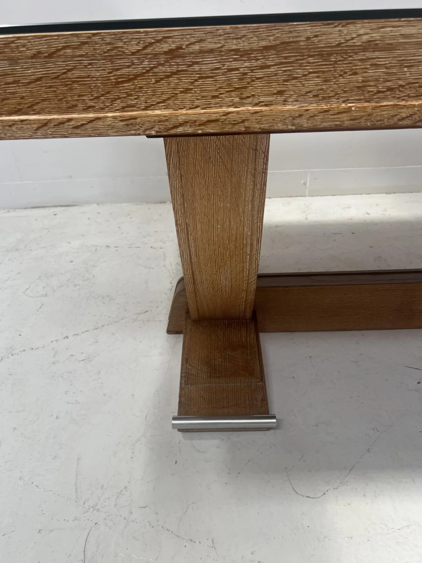 Antiker Art Deco Schreibtisch aus gekalkter Eiche, 1900er