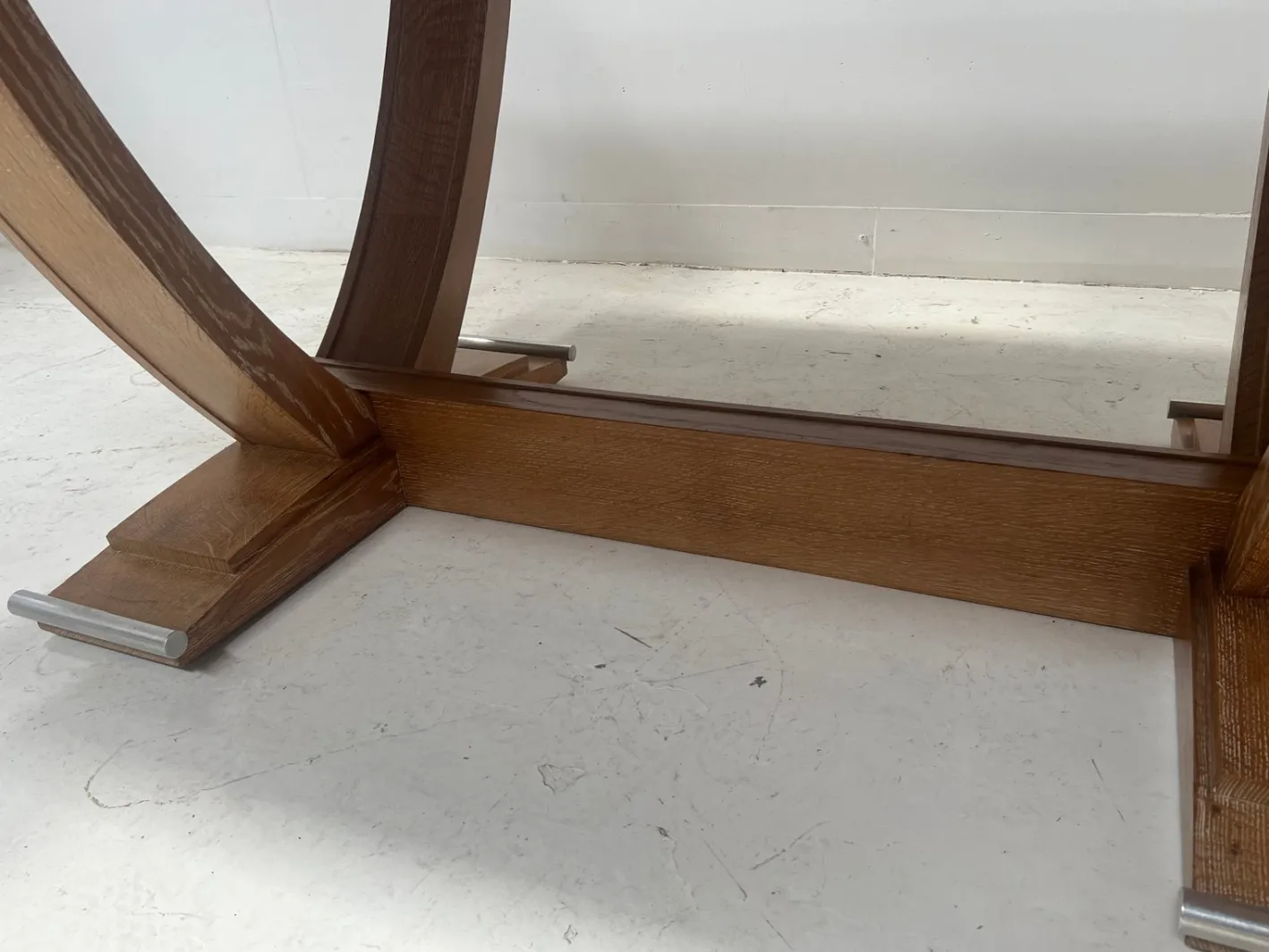 Antiker Art Deco Schreibtisch aus gekalkter Eiche, 1900er
