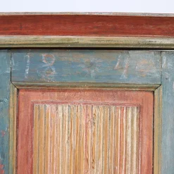 Antiker bemalter schwedischer Volkskunst Eckschrank, 1840