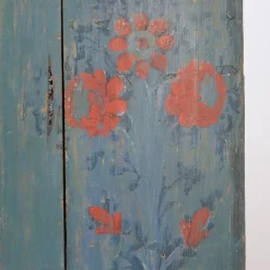 Antiker bemalter schwedischer Volkskunst Eckschrank, 1840