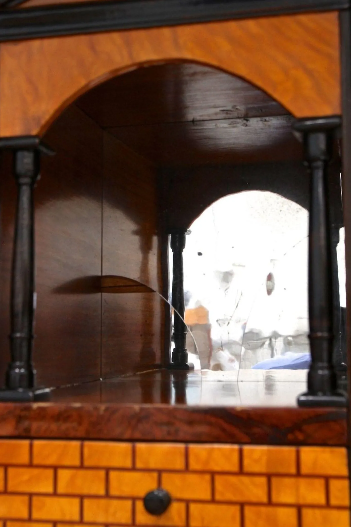 Antiker Biedermeier Sekretär aus Nussholz, 1825