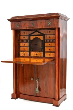 Antiker Biedermeier Sekretär aus Nussholz, 1825