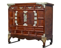 Antiker dekorativer koreanischer Schrank, 1890er