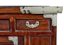 Antiker dekorativer koreanischer Schrank, 1890er