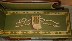 Antike Regency Bestickte Hartholz Chaiselongue, 1810