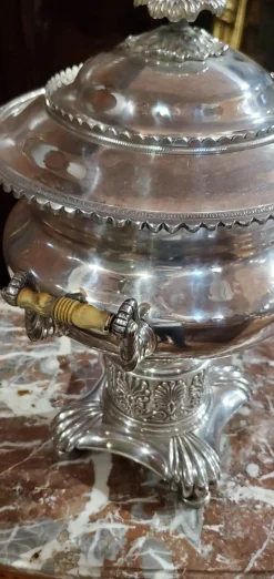 Antiker englischer Samowar