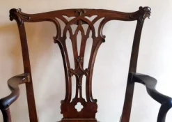 Antiker englischer Stuhl im Chippendale Stil
