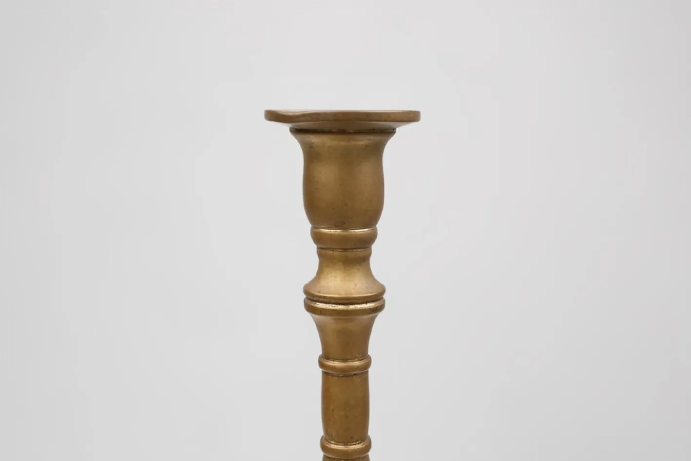 Antiker französischer Kerzenständer aus Bronze, 1890er