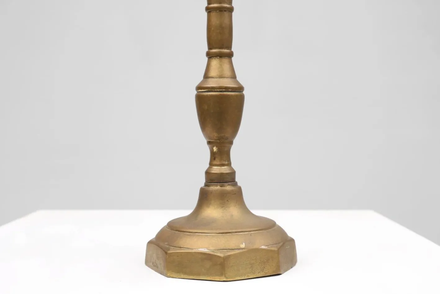 Antiker französischer Kerzenständer aus Bronze, 1890er