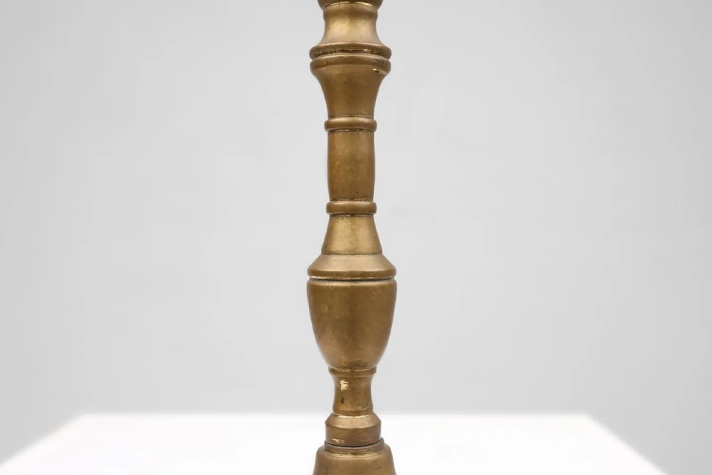 Antiker französischer Kerzenständer aus Bronze, 1890er