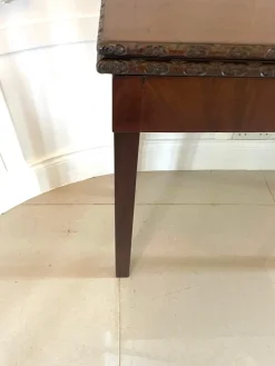 Antiker George III Chippendale Kartentisch aus geschnitztem Mahagoni, 1780er