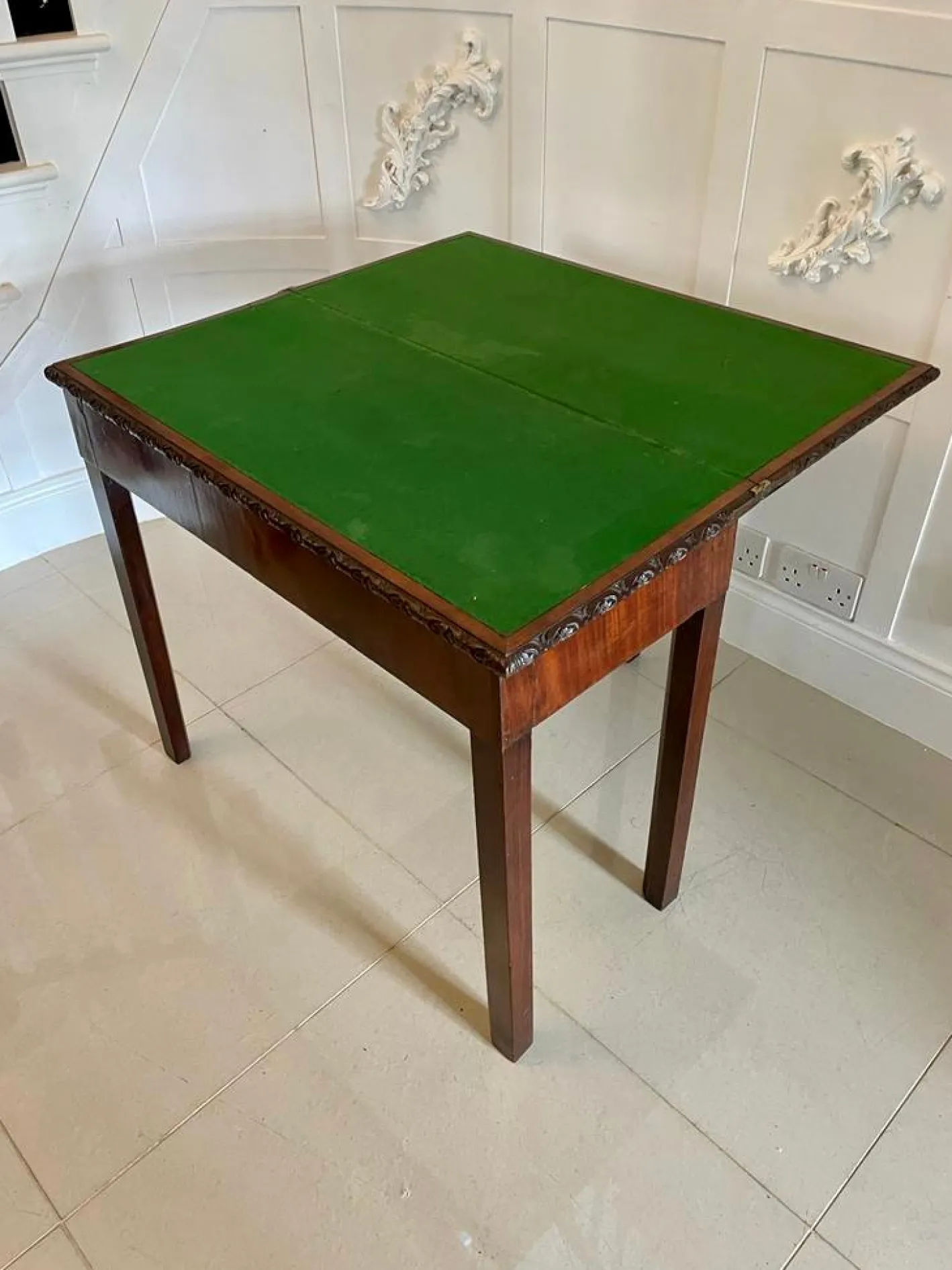 Antiker George III Chippendale Kartentisch aus geschnitztem Mahagoni, 1780er