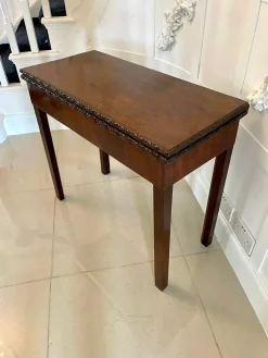 Antiker George III Chippendale Kartentisch aus geschnitztem Mahagoni, 1780er