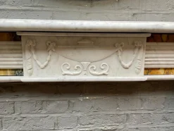 Antiker irischer Regency Kamin aus Marmor, 1830
