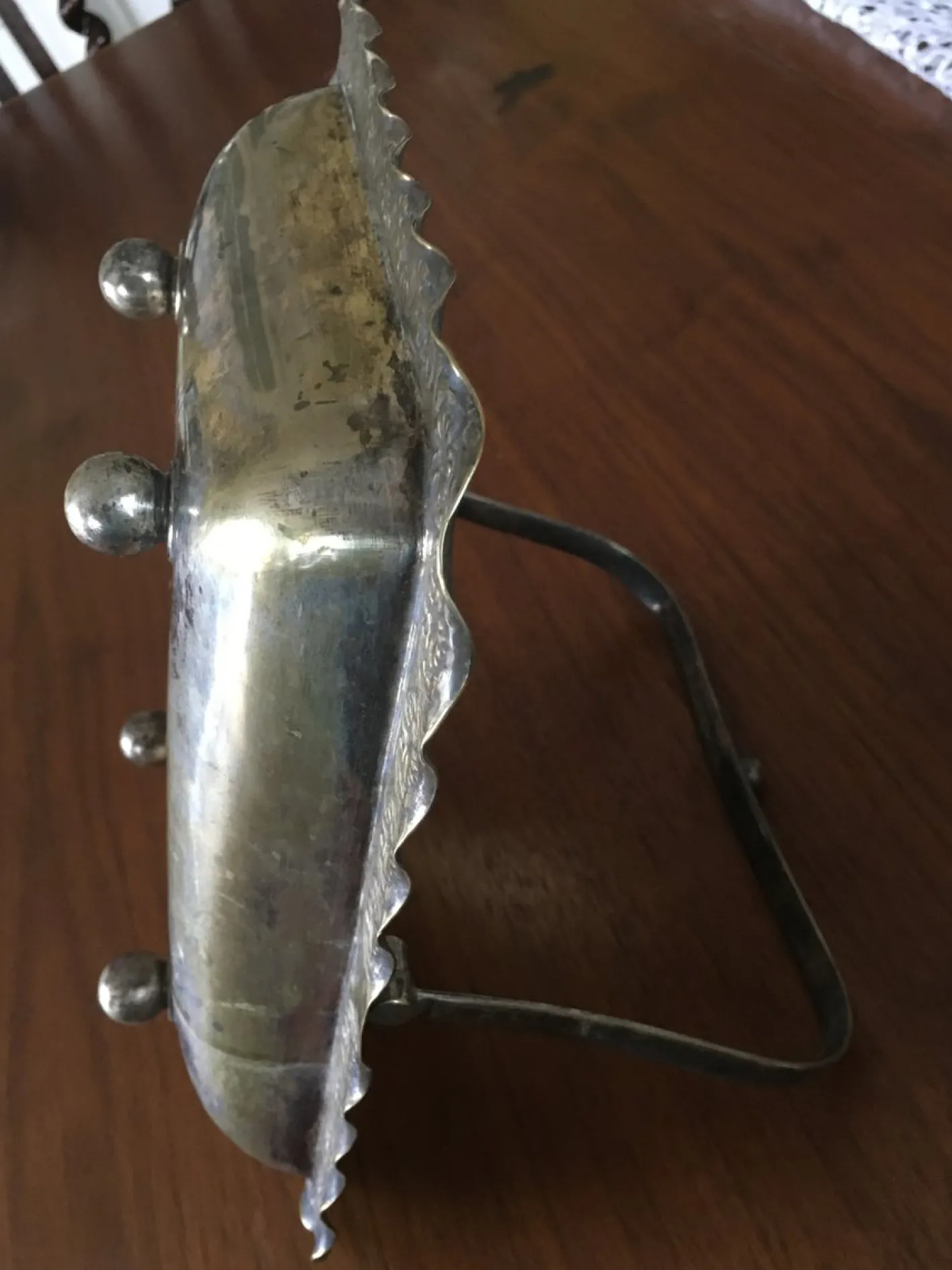 Antiker Korb aus versilbertem Messing