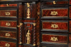 Antiker Monetiere aus Ebenholz & Schildpatt, 1680