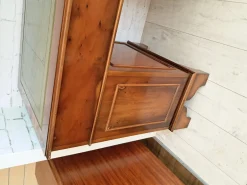 Antiker Schreibtisch aus dunklem Eibenholz mit Lederauflage, 1980